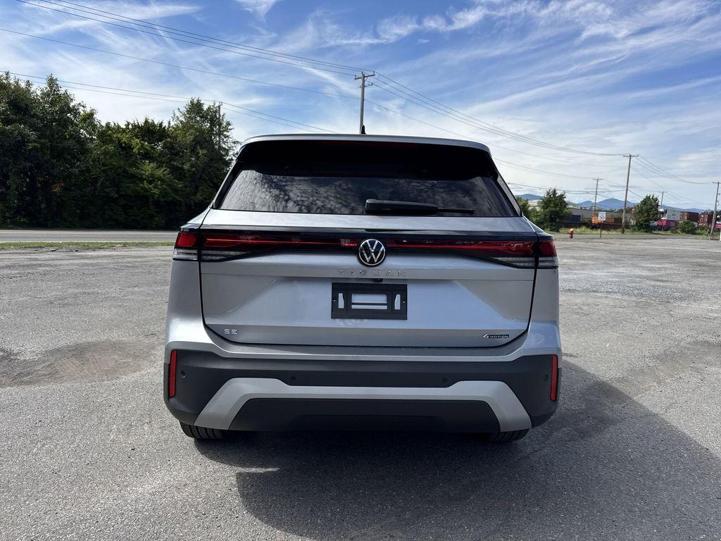 new 2025 Volkswagen Tiguan car, priced at $34,121