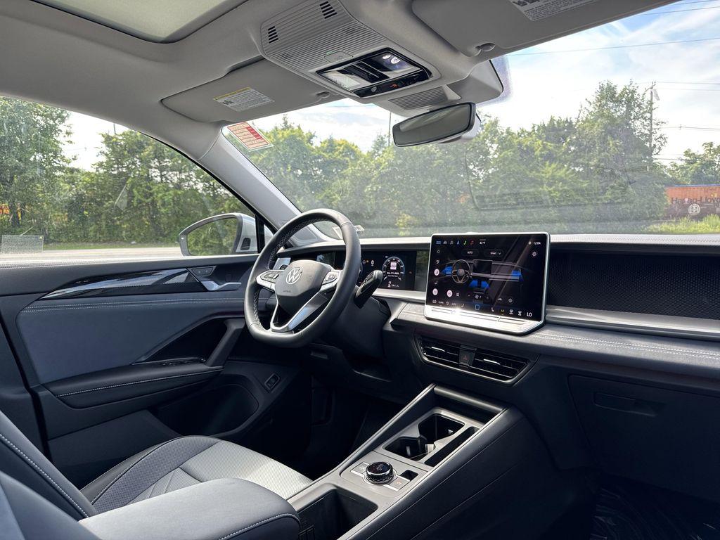 new 2025 Volkswagen Tiguan car, priced at $34,121