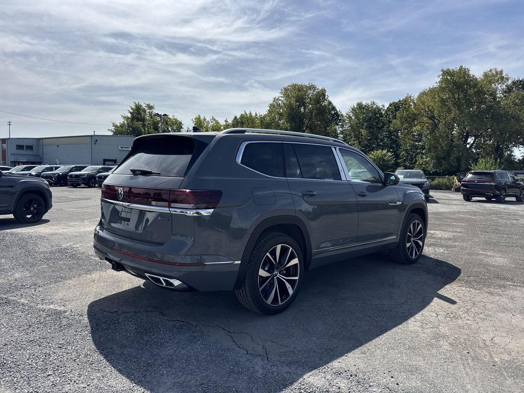 new 2026 Volkswagen Atlas car, priced at $54,703