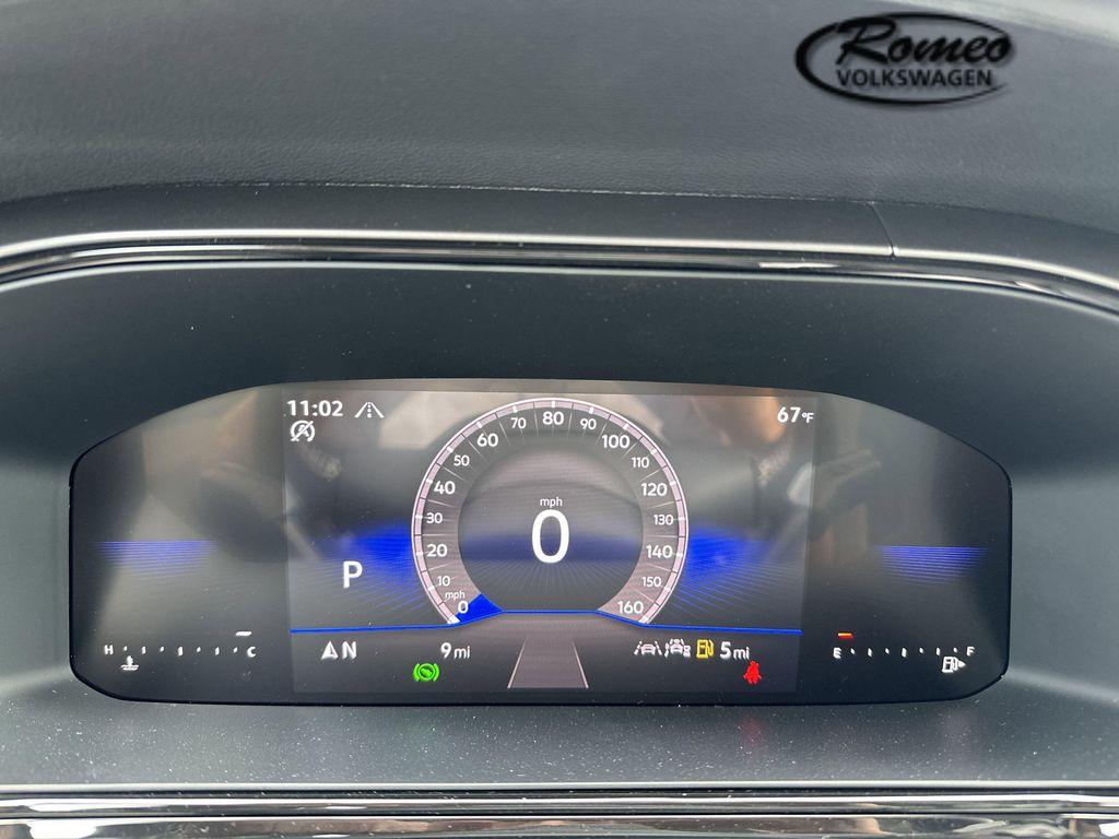 new 2025 Volkswagen Taos car, priced at $27,889