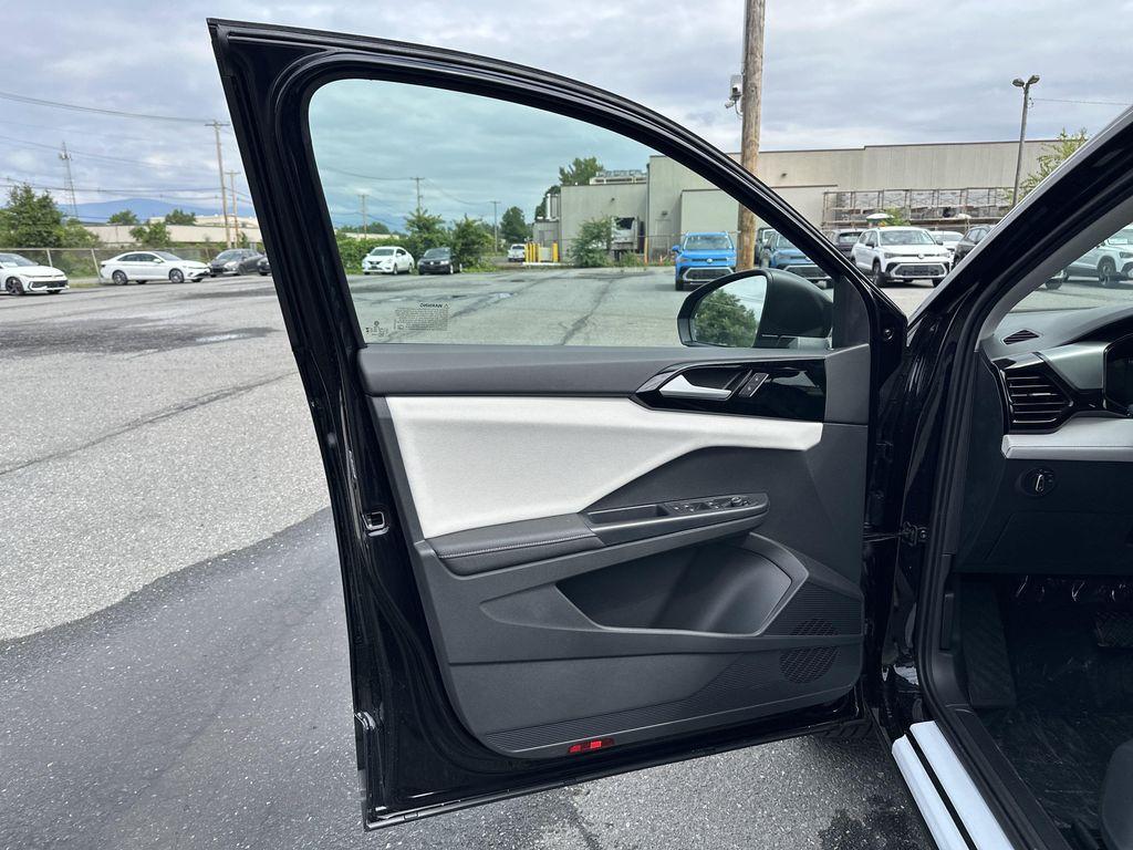 new 2025 Volkswagen Taos car, priced at $26,821