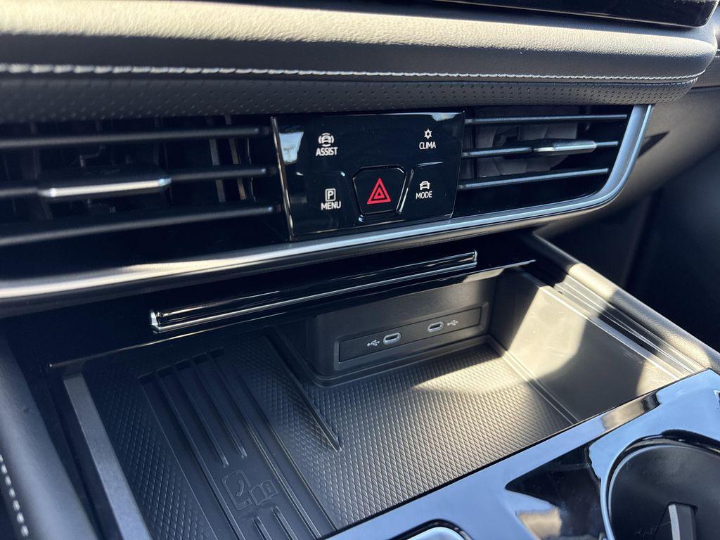 new 2026 Volkswagen Atlas Cross Sport car, priced at $46,136