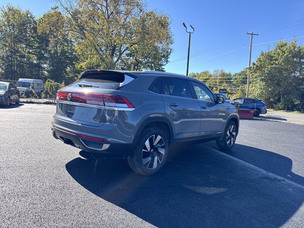 new 2026 Volkswagen Atlas Cross Sport car, priced at $46,136