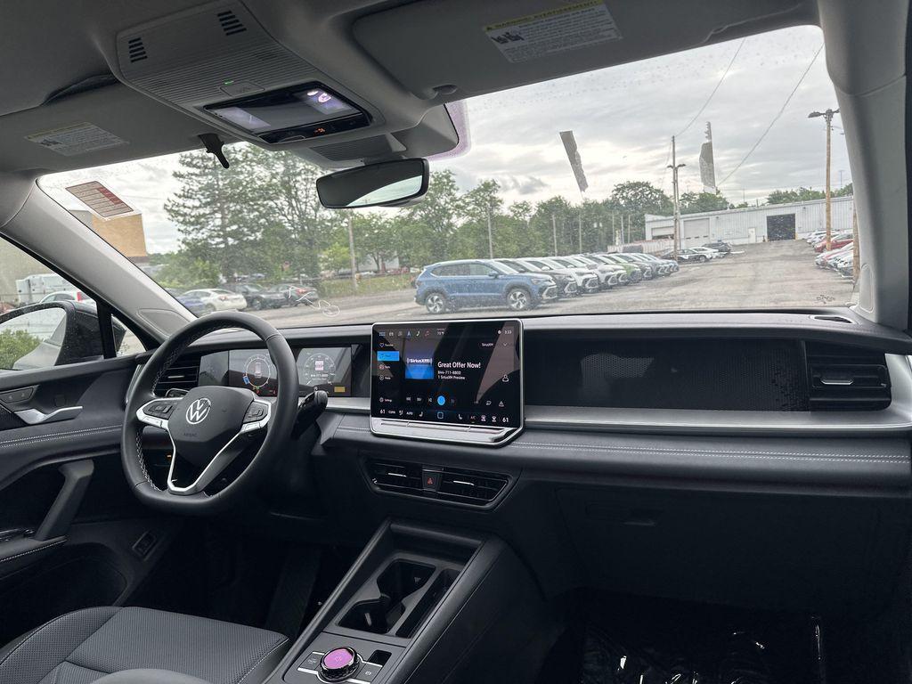 new 2025 Volkswagen Tiguan car, priced at $34,011