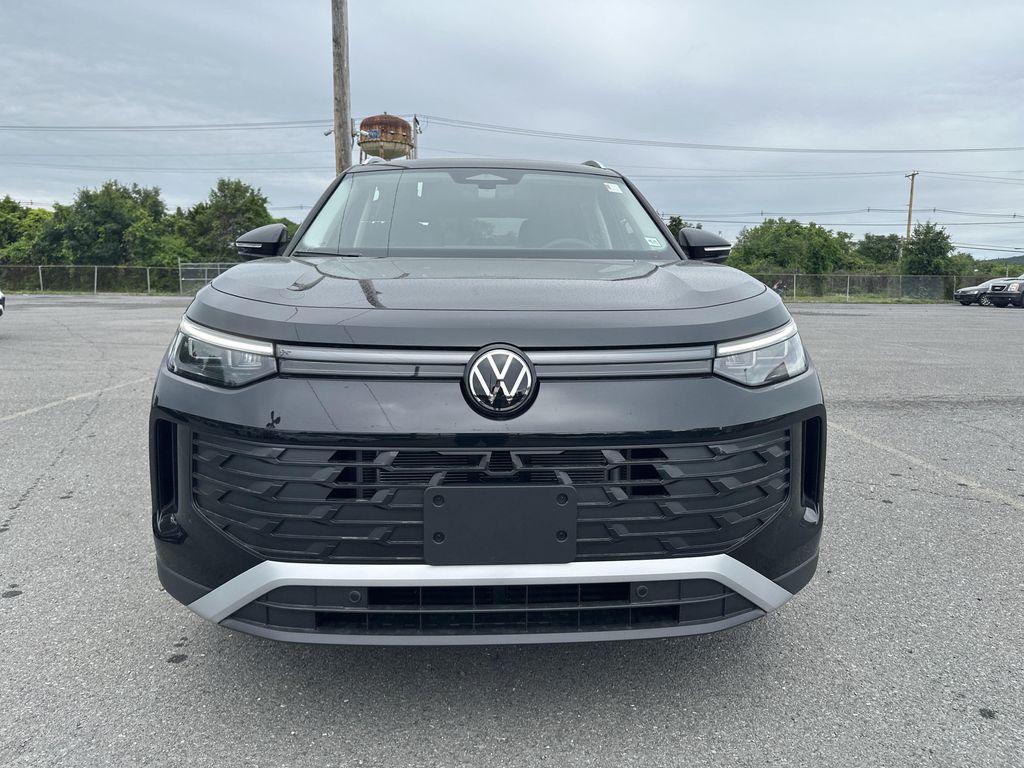 new 2025 Volkswagen Tiguan car, priced at $34,011