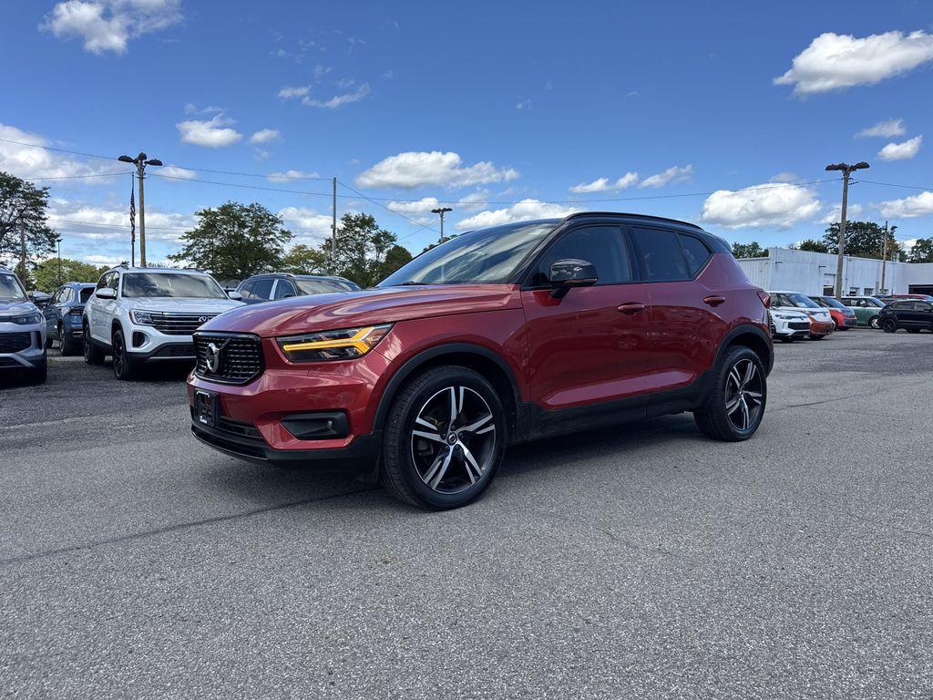 used 2021 Volvo XC40 car, priced at $20,895