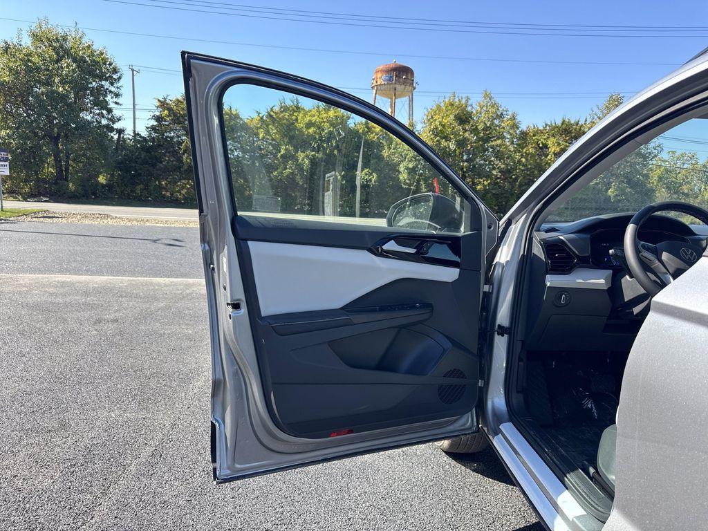 new 2025 Volkswagen Taos car, priced at $27,332