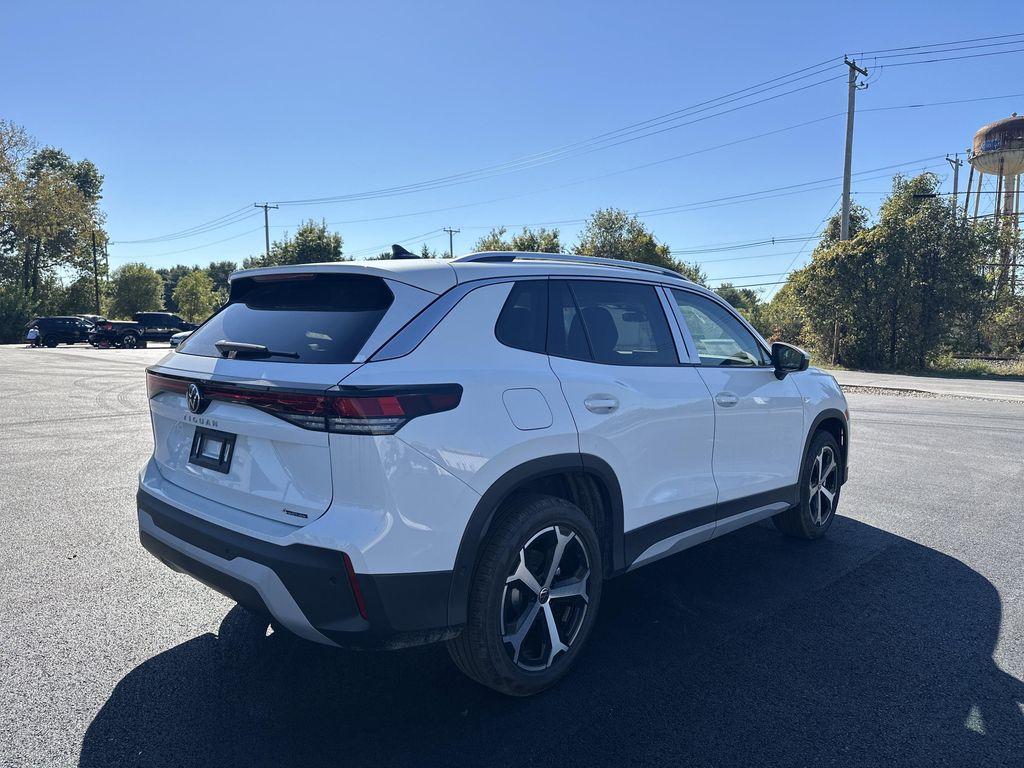 new 2025 Volkswagen Tiguan car, priced at $34,882