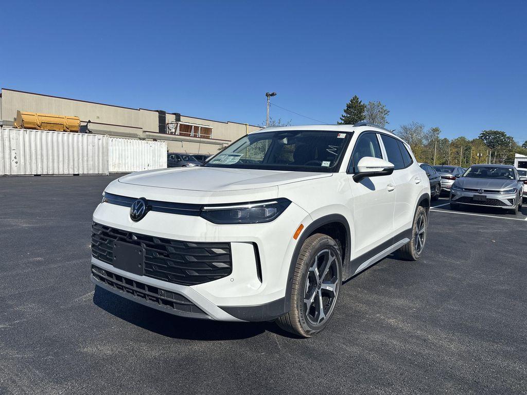 new 2025 Volkswagen Tiguan car, priced at $34,882