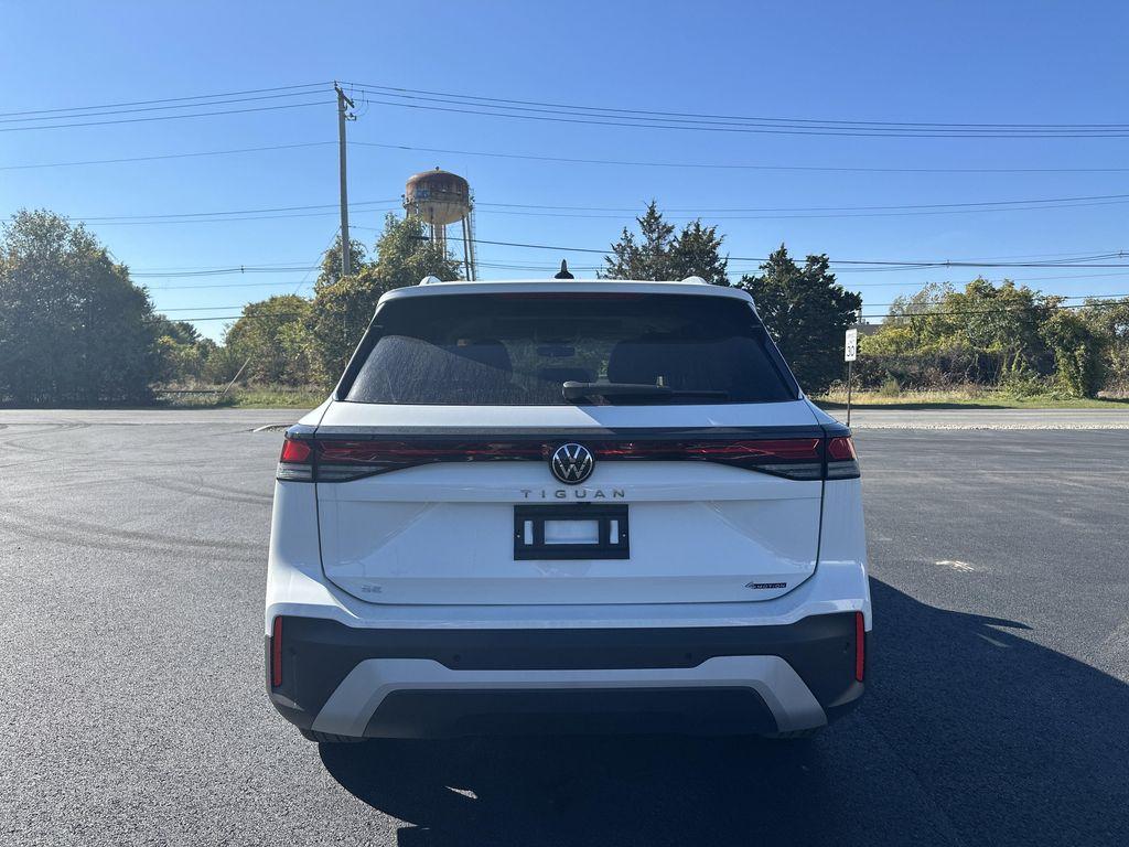 new 2025 Volkswagen Tiguan car, priced at $34,882