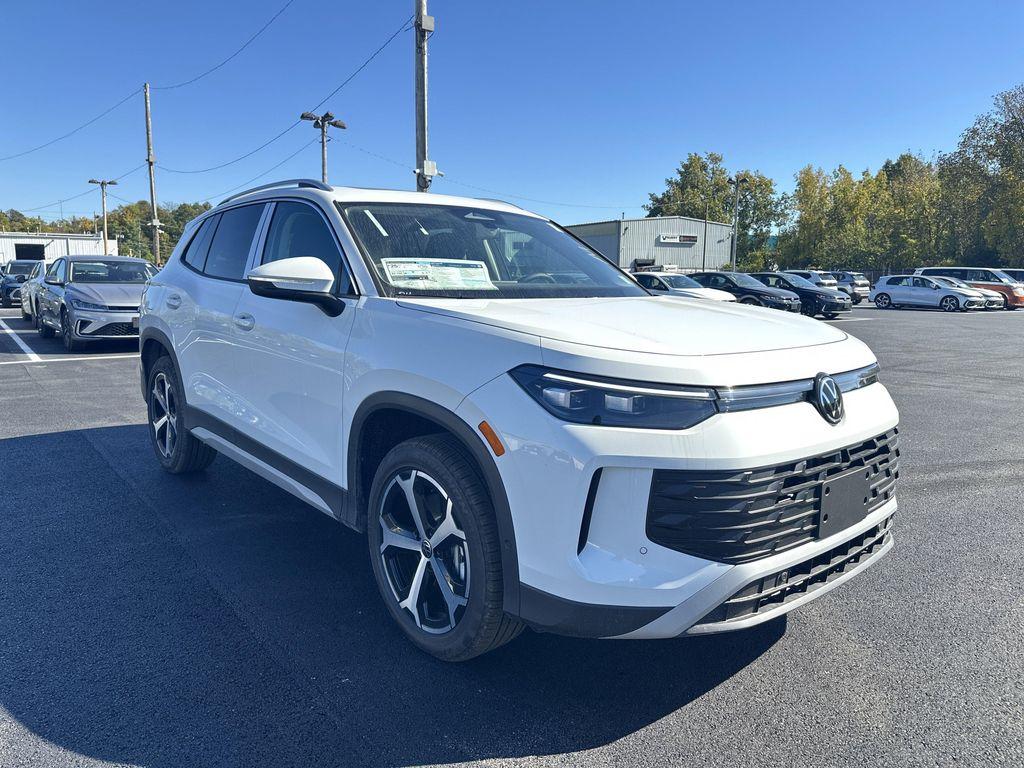 new 2025 Volkswagen Tiguan car, priced at $34,882