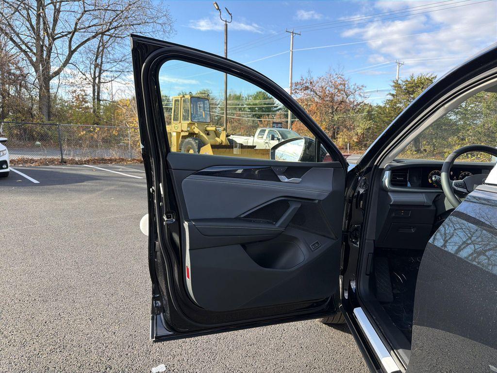 new 2026 Volkswagen Tiguan car, priced at $34,885