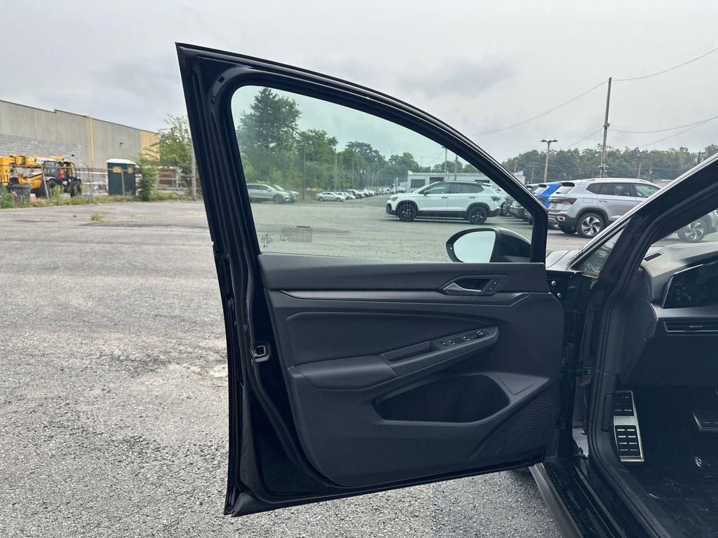 new 2025 Volkswagen Golf GTI car, priced at $39,255