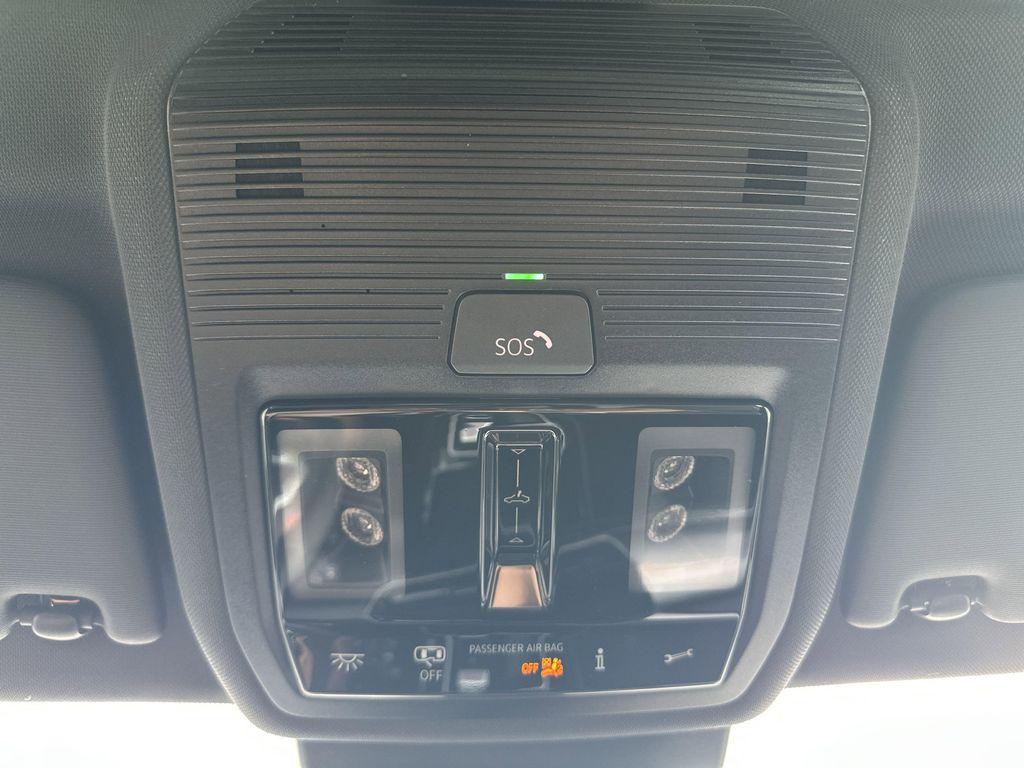 new 2025 Volkswagen Golf GTI car, priced at $39,255