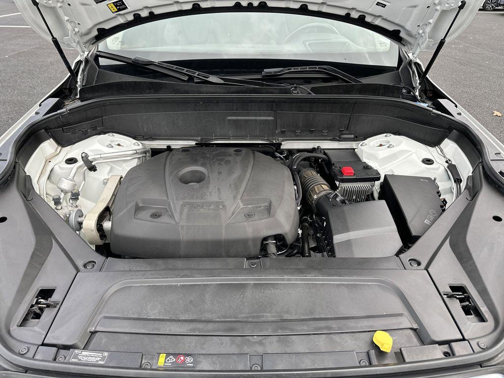 used 2022 Volvo XC90 car, priced at $31,795