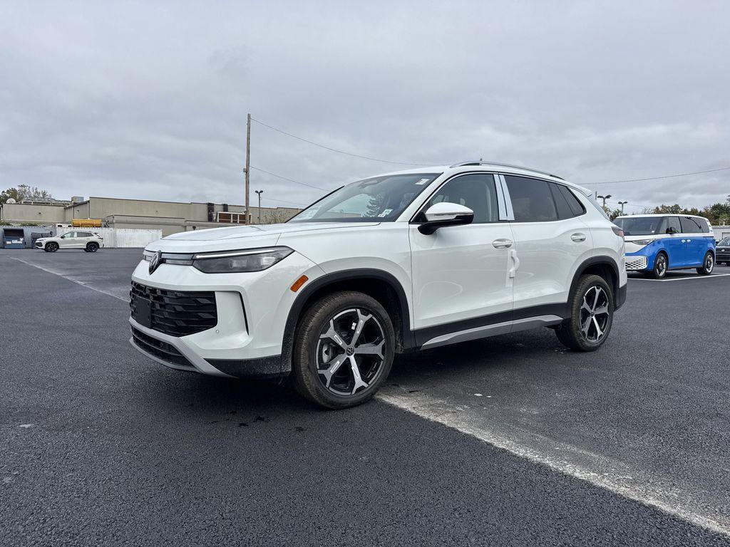 new 2025 Volkswagen Tiguan car, priced at $33,386