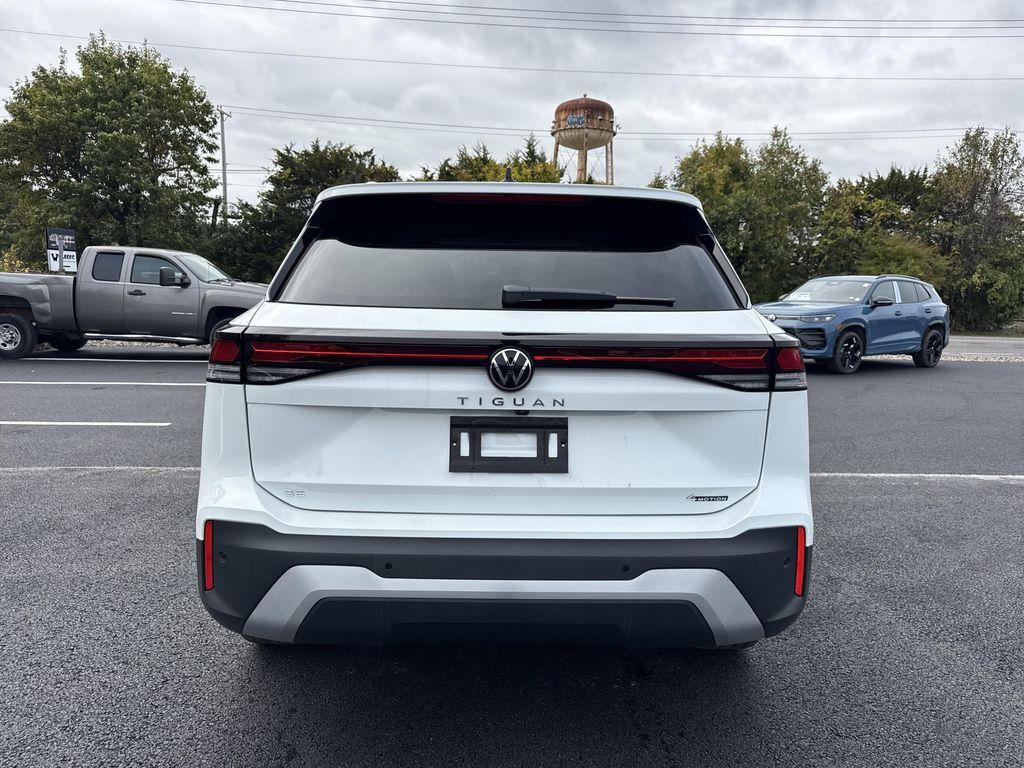 new 2025 Volkswagen Tiguan car, priced at $33,386