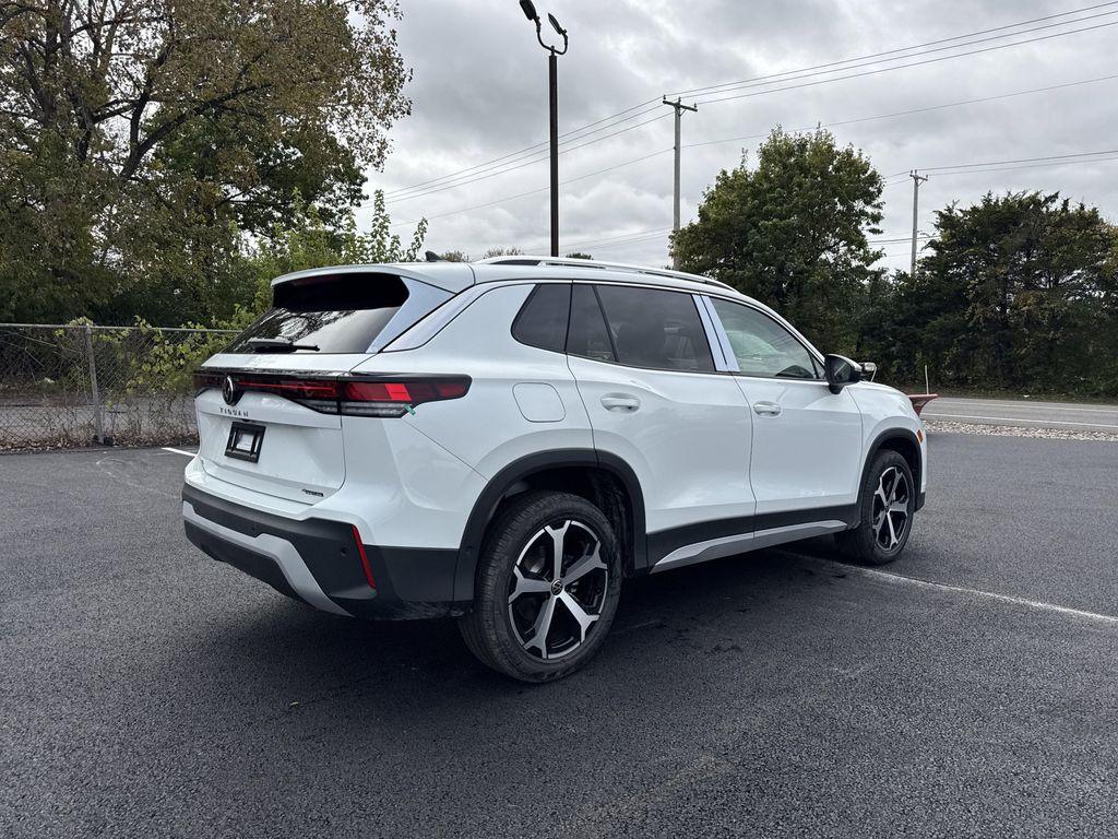 new 2025 Volkswagen Tiguan car, priced at $33,386