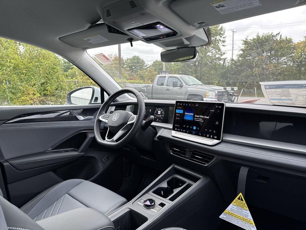 new 2025 Volkswagen Tiguan car, priced at $33,386