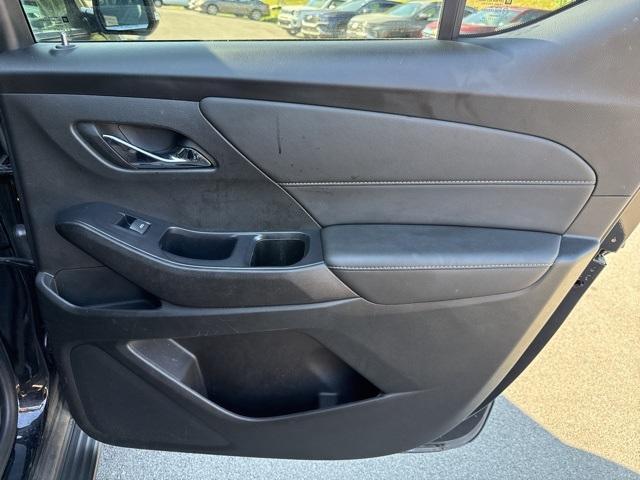 used 2022 Chevrolet Traverse car, priced at $26,500