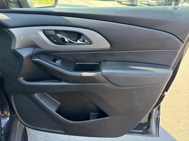 used 2022 Chevrolet Traverse car, priced at $26,500