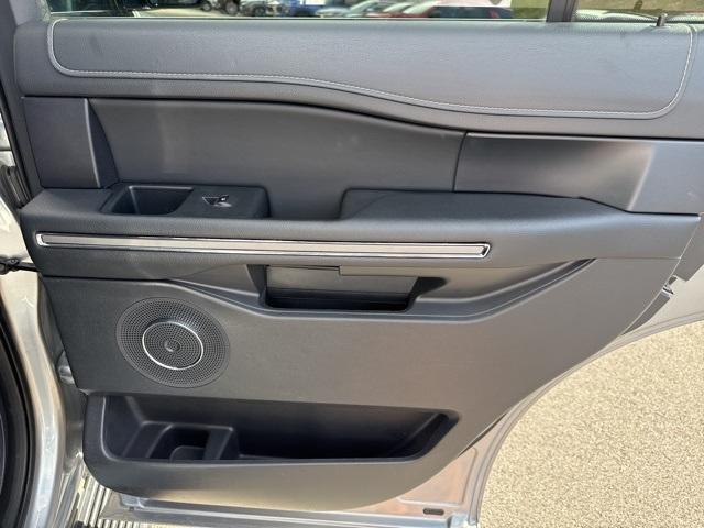 used 2024 Ford Expedition car, priced at $49,000