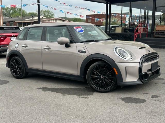 used 2024 MINI Hardtop car, priced at $26,750