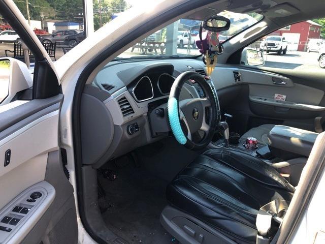 used 2011 Chevrolet Traverse car, priced at $3,994