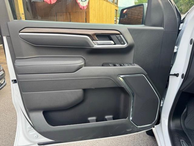 new 2025 Chevrolet Silverado 1500 car, priced at $57,260