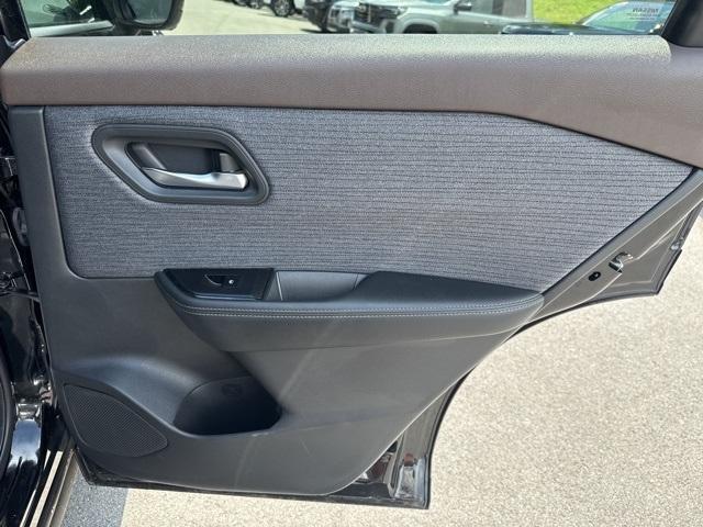 used 2021 Nissan Rogue car, priced at $17,612