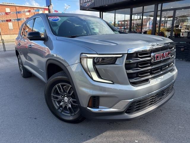 used 2025 GMC Acadia car, priced at $36,998