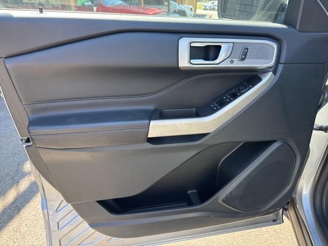 used 2023 Ford Explorer car, priced at $30,998