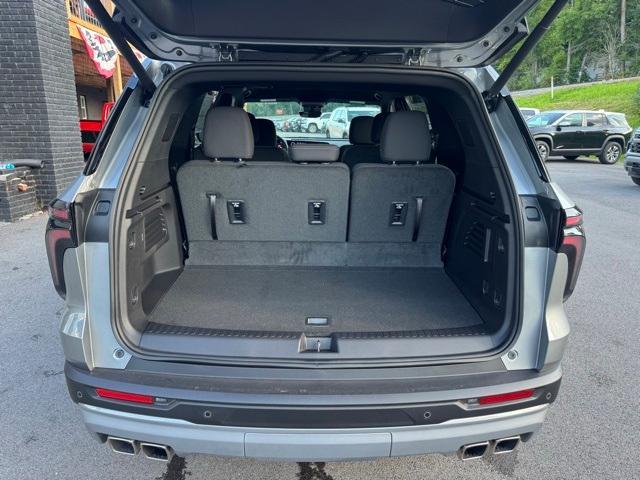 new 2026 Chevrolet Traverse car, priced at $43,345