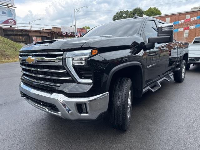 used 2024 Chevrolet Silverado 2500 car, priced at $58,612
