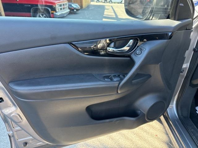 used 2022 Nissan Rogue Sport car, priced at $24,291