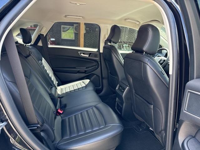 used 2024 Ford Edge car, priced at $24,000