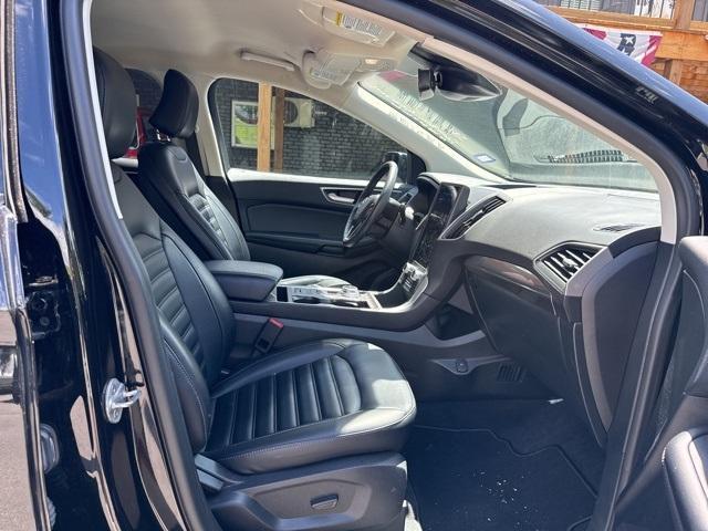 used 2024 Ford Edge car, priced at $24,000