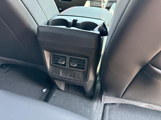 new 2025 Chevrolet Colorado car