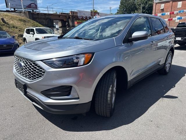 used 2024 Ford Edge car, priced at $22,998