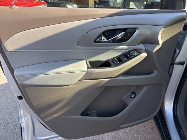 used 2021 Chevrolet Traverse car, priced at $22,200