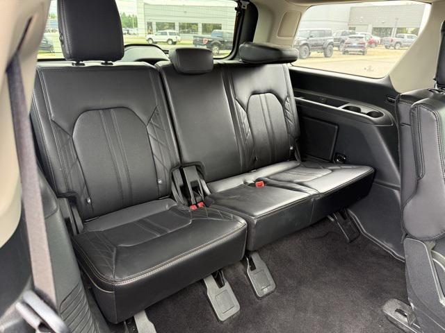 used 2021 Ford Expedition car, priced at $48,000