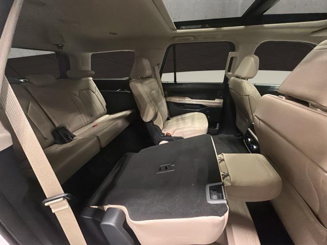 used 2024 Ford Expedition car, priced at $59,000