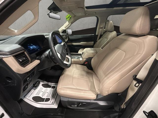 used 2024 Ford Expedition car, priced at $59,000