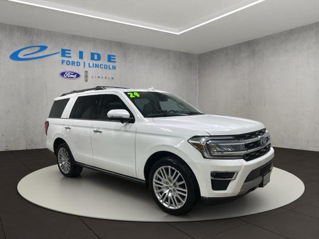 used 2024 Ford Expedition car, priced at $59,000