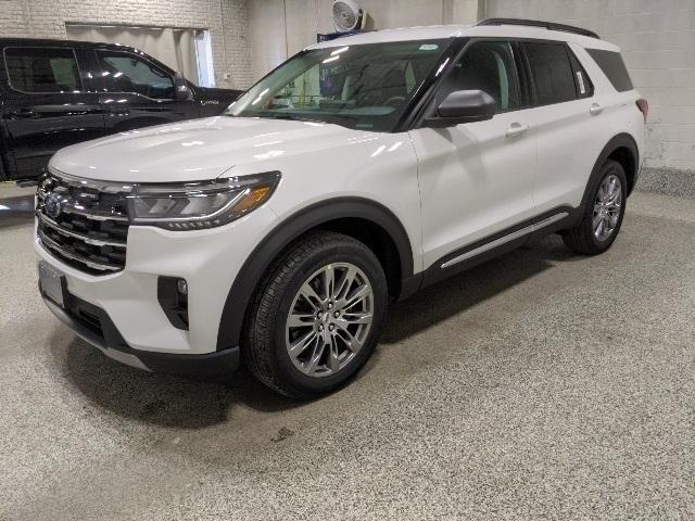 new 2025 Ford Explorer car, priced at $45,090