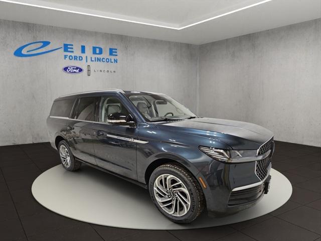 new 2025 Lincoln Navigator car, priced at $106,930