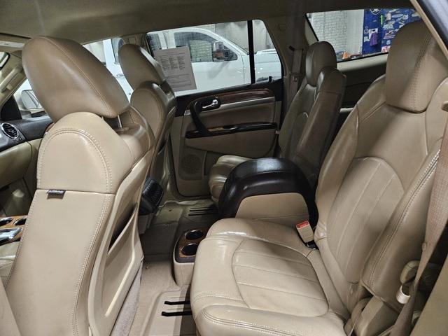 used 2010 Buick Enclave car, priced at $5,000