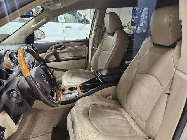 used 2010 Buick Enclave car, priced at $5,000