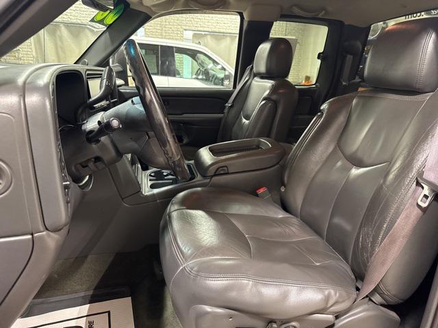 used 2006 GMC Sierra 2500 car, priced at $11,000