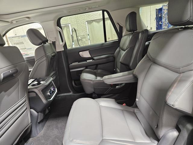 new 2025 Ford Expedition Max car, priced at $71,600